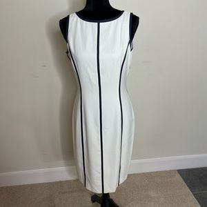 Adrienne Vittadini Knee Length Dress